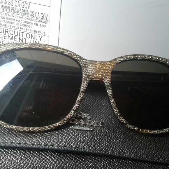 Gold GUCCI Sunglasses - Picture 2 of 5